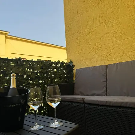 Karma House Apartment *
